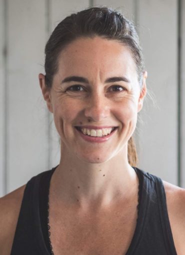 mireille mimi martel, professeur de yoga Québec, Yoga Tune Uo , Yoga-Balles