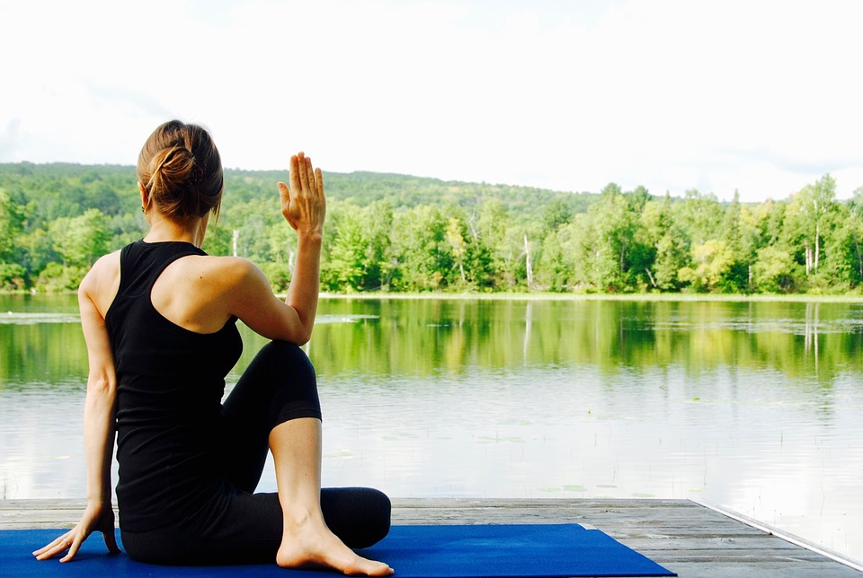 RETRAITE DE YOGA AU BOUDDHA MOQUEUR